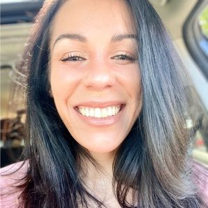 Meet your Posher, Selena